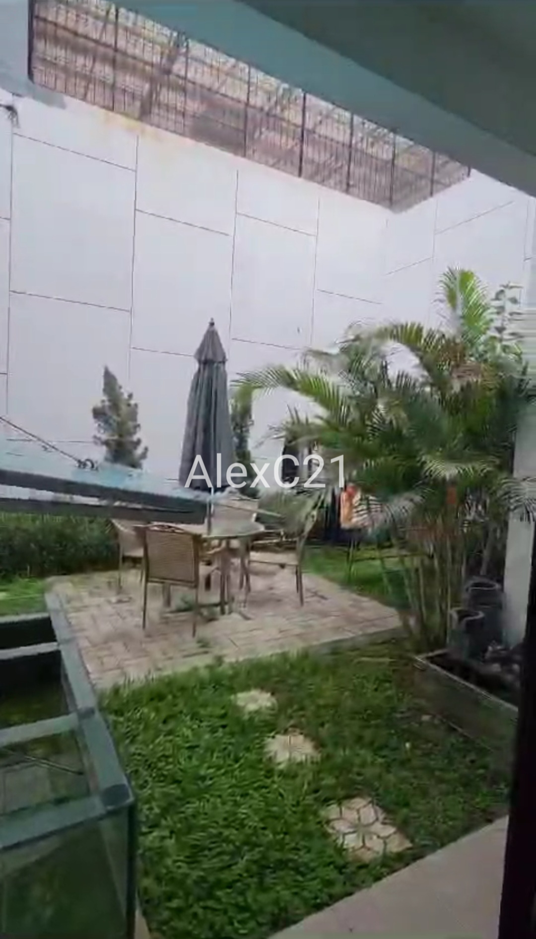 Dijual rumah hook Green Lake City Boulevard, Gondrong, Cipondoh