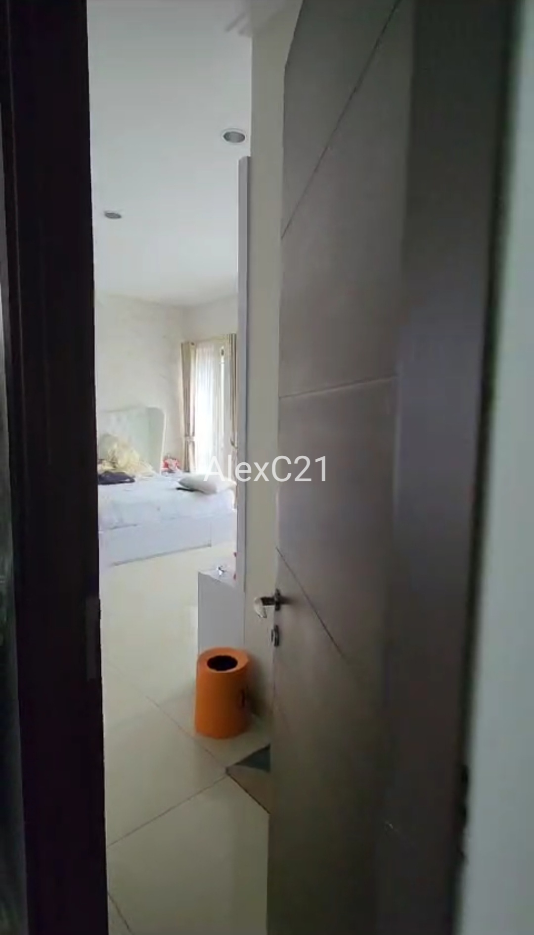 Dijual rumah hook Green Lake City Boulevard, Gondrong, Cipondoh