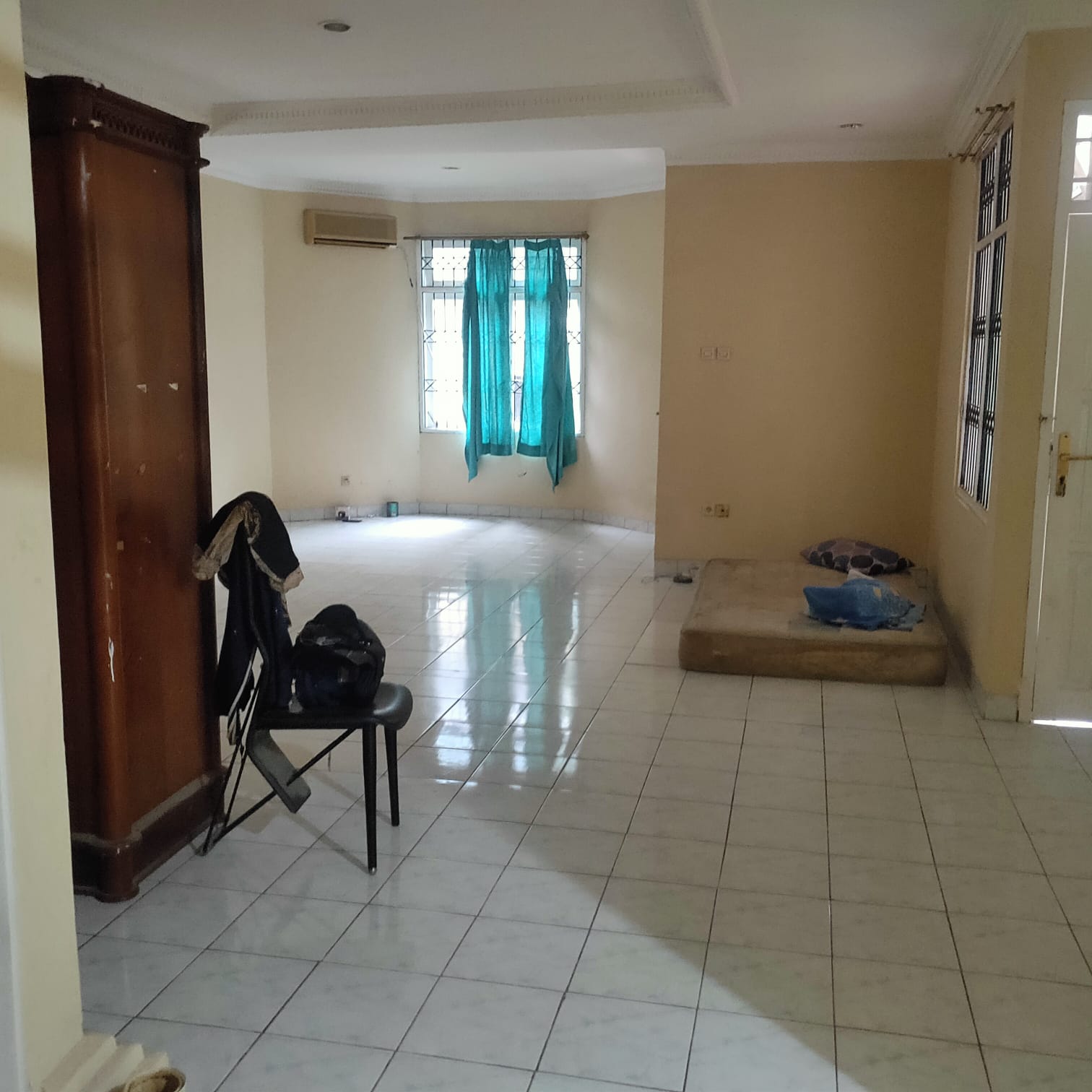 Disewakan 2 unit rumah komplek terbuka di Duren Sawit, Jakarta