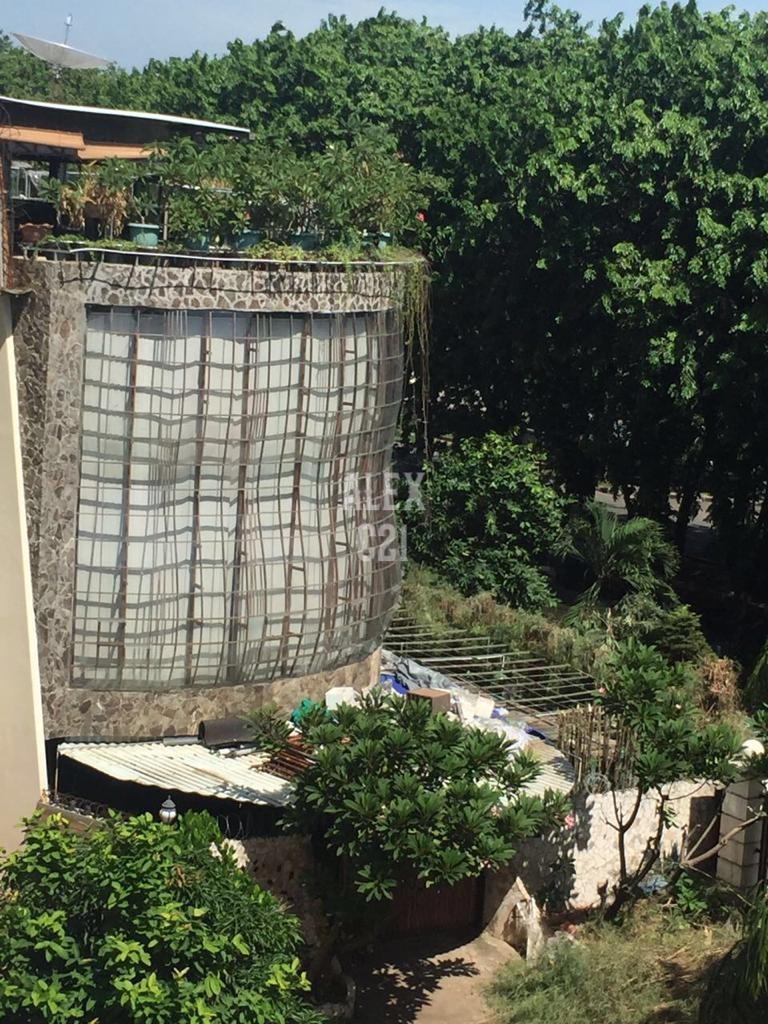 Dijual Rumah Cantik Mewah Strategis, Area Bukit Gading VIlla