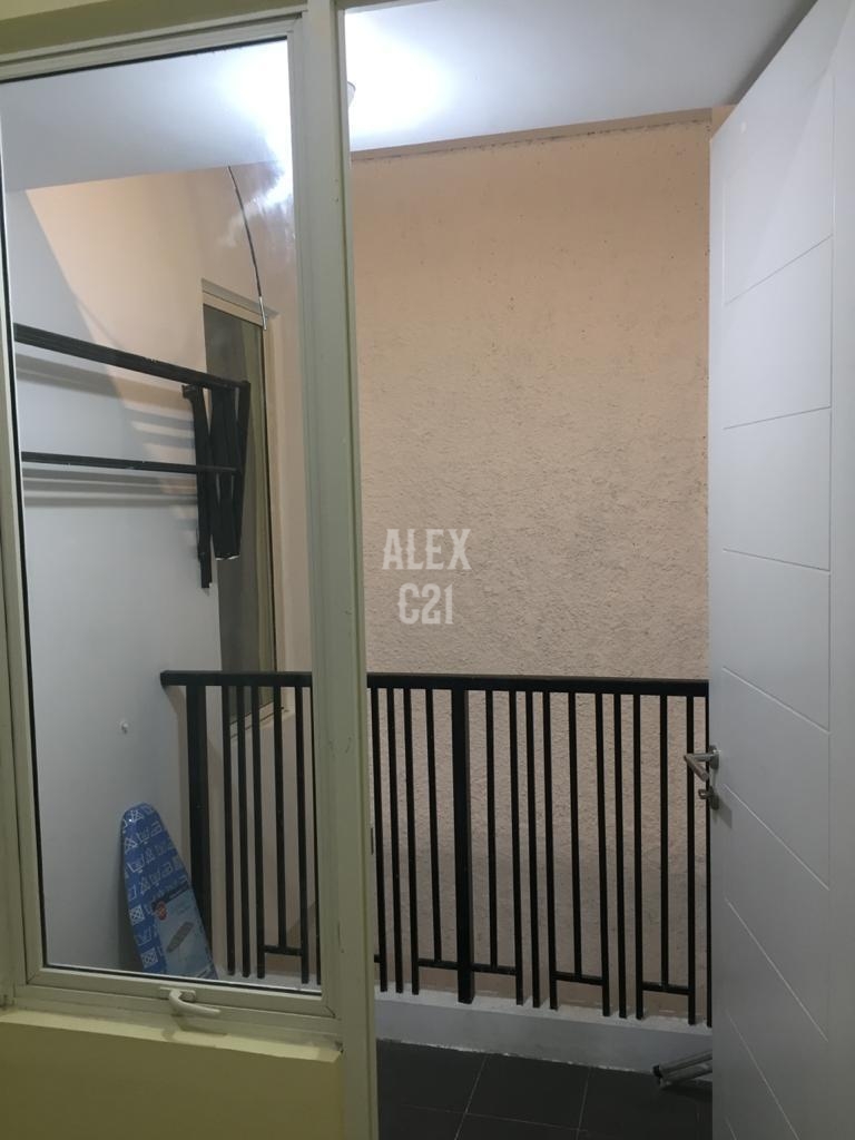 Dijual rumah hoek di Kota Harapan Indah, Bekasi Utara