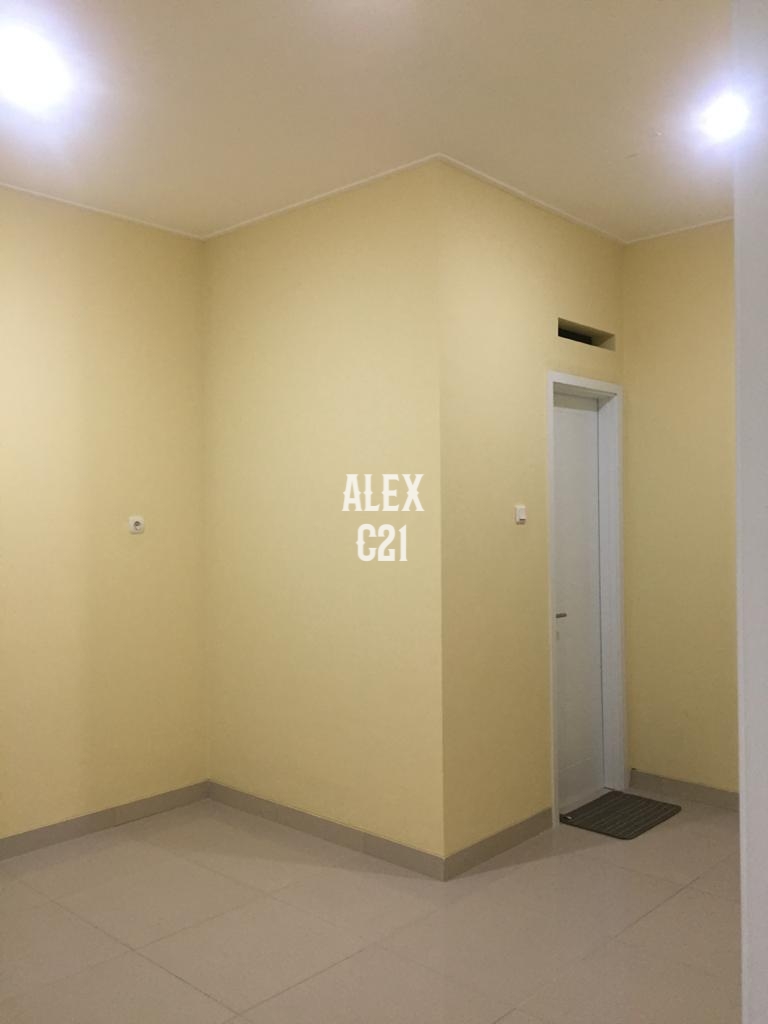 Dijual rumah hoek di Kota Harapan Indah, Bekasi Utara