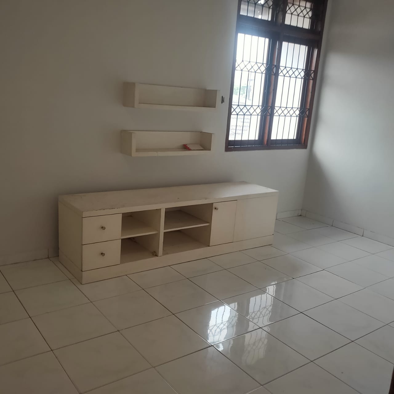 Disewakan 2 unit rumah komplek terbuka di Duren Sawit, Jakarta