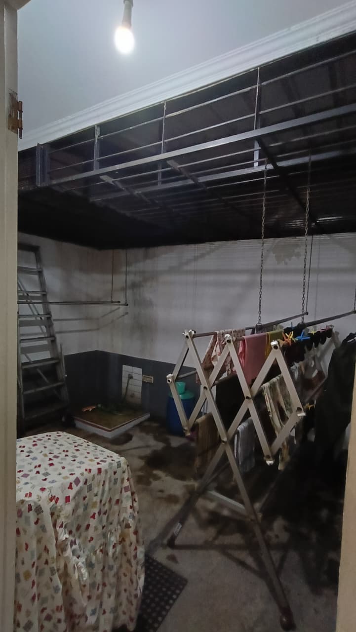 Dijual rumah harga murah di jalan Puan Timur Kelapa Gading