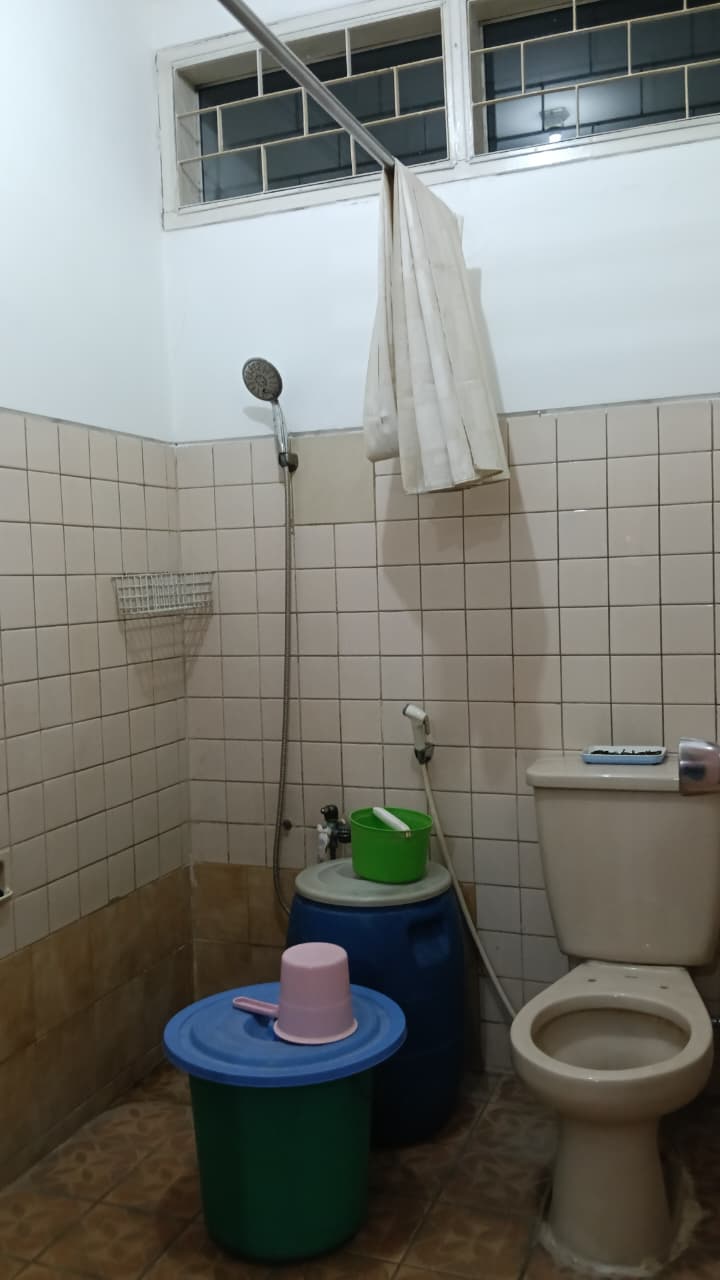 Dijual rumah harga murah di jalan Puan Timur Kelapa Gading