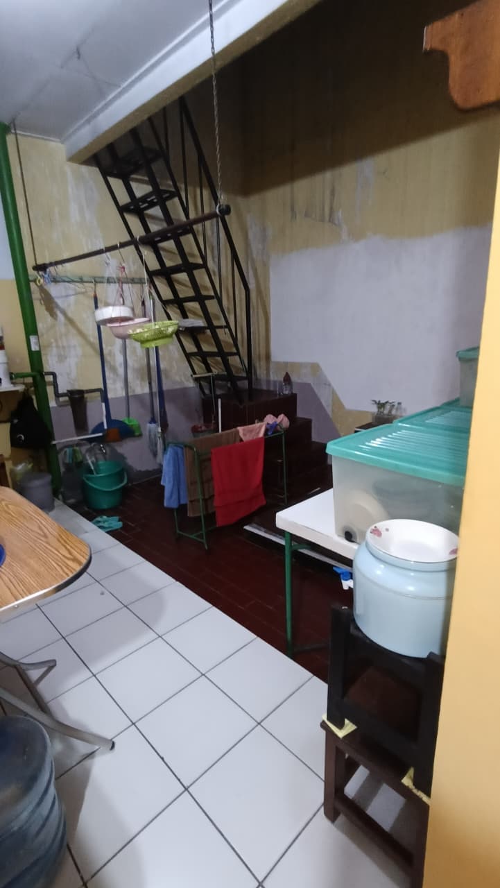 Dijual rumah harga murah di jalan Puan Timur Kelapa Gading