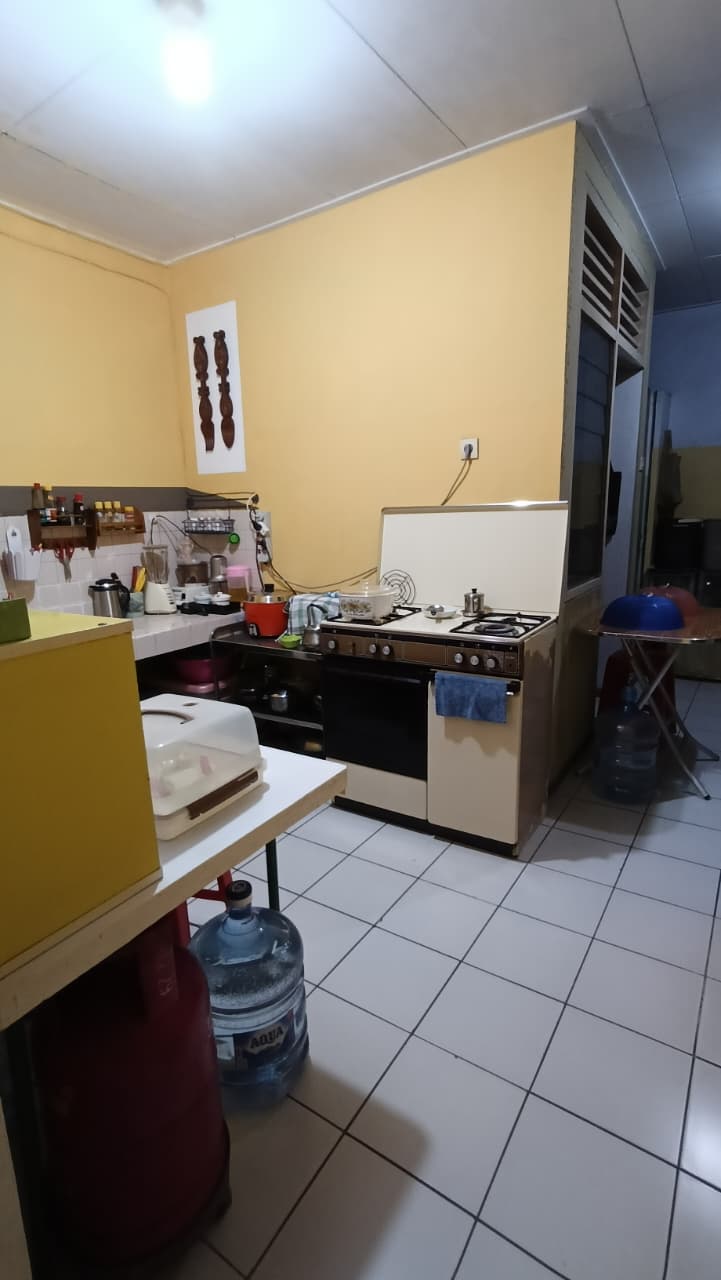 Dijual rumah harga murah di jalan Puan Timur Kelapa Gading