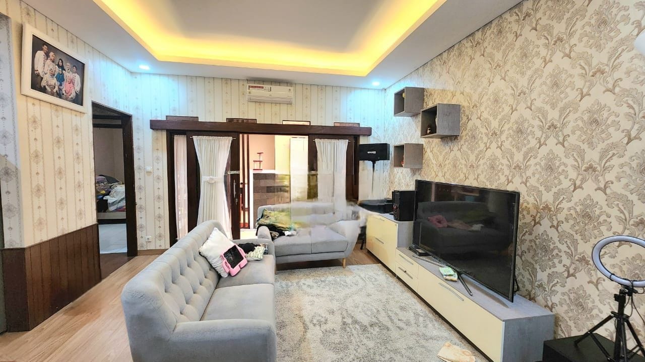 Rumah nyaman terawat siap huni di Arcamanik Endah Kota Bandung