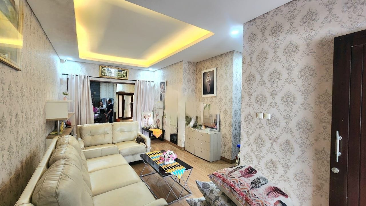 Rumah nyaman terawat siap huni di Arcamanik Endah Kota Bandung