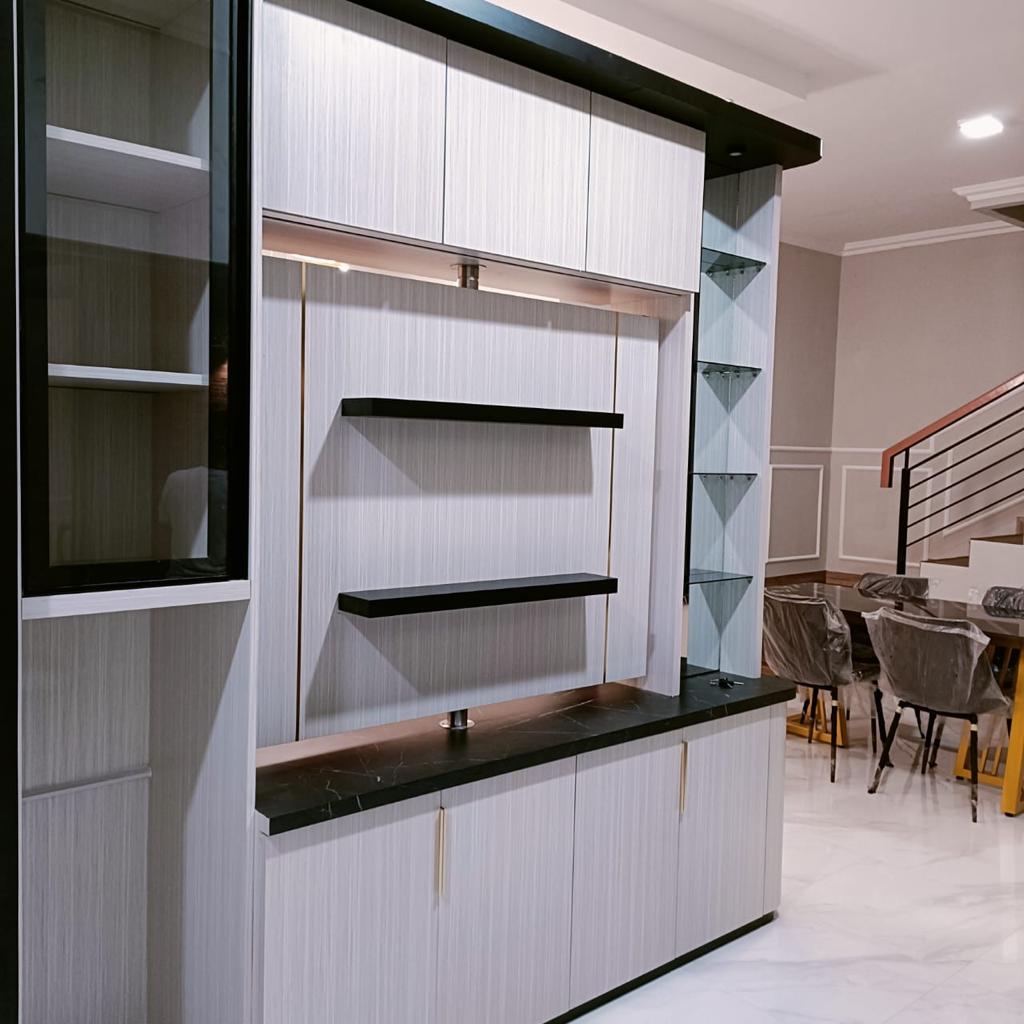 Rumah mewah komplek Sawangan Depok Full Furnsihed