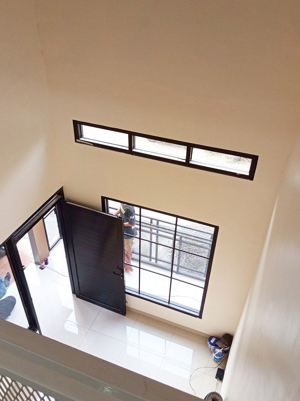 Rumah mezzanine plus rooftop di Jati Asih Bekasi bonus furnish