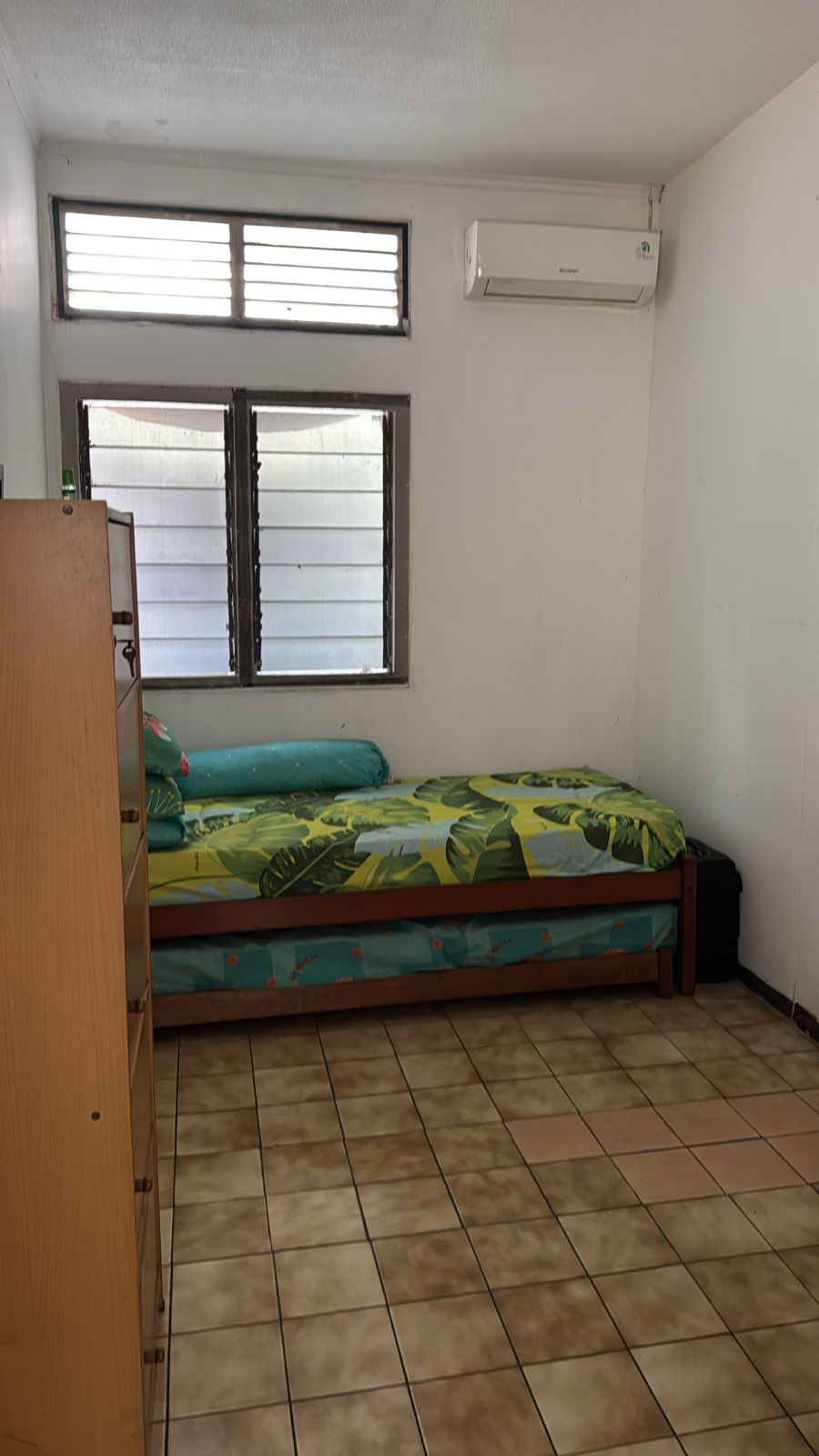 Dijual tanah bonus rumah lama strategis di Mampang Prapatan