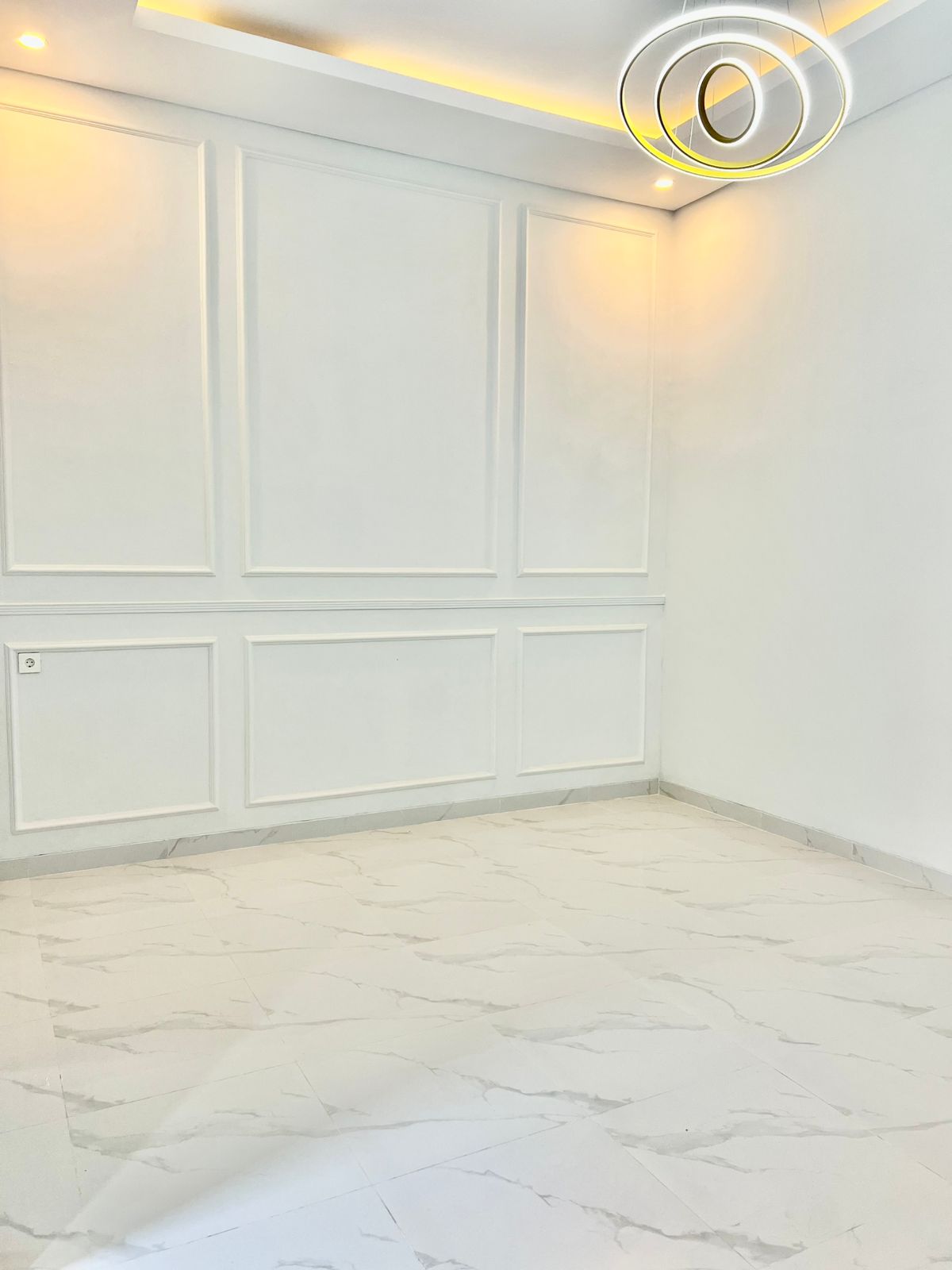 Dijual Rumah Baru Asri Sirkulasi Baik di Kota Harapan Indah