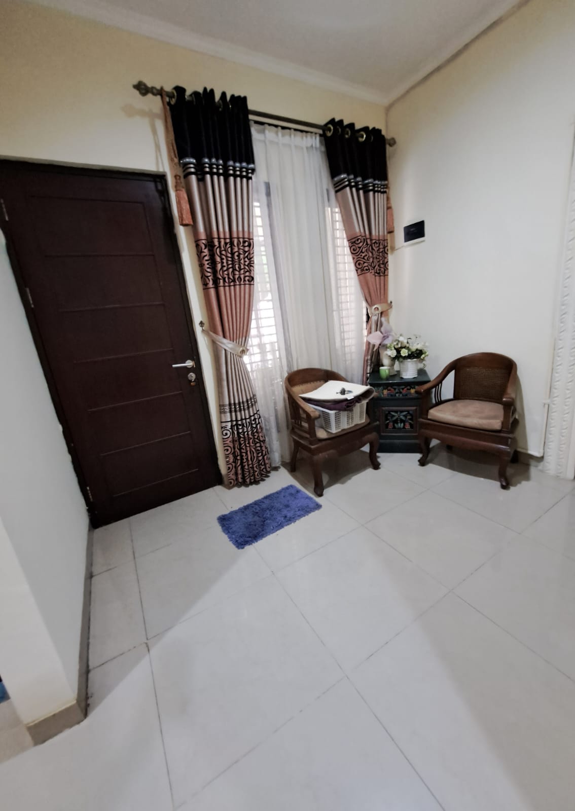 Dijual rumah bagus 3lantai minimalis di BCS Kelapa Gading