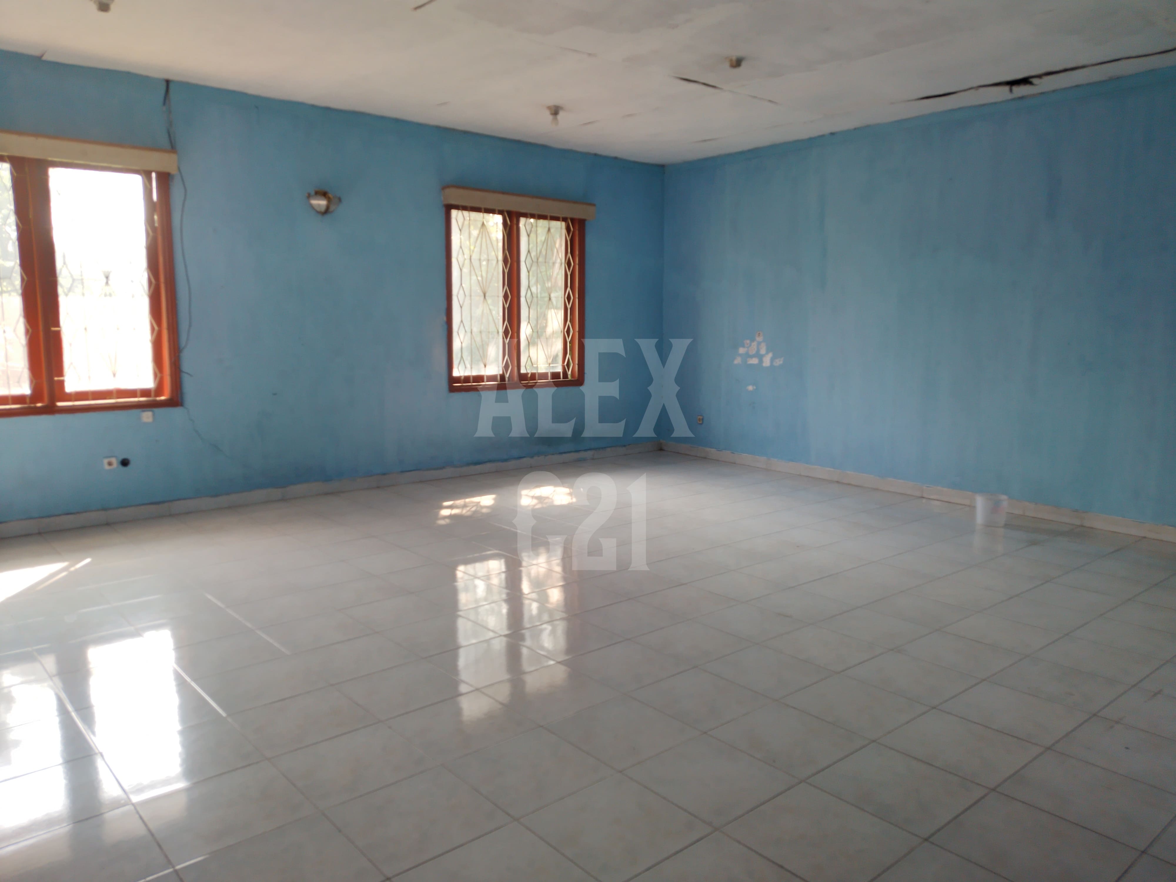 Dijual rumah dan kostan BU Duren Sawit, Jakarta Timur