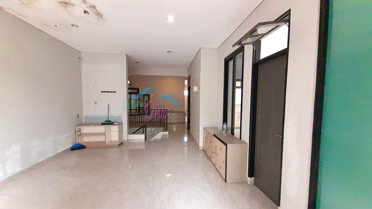 RUMAH SEWA BAGUS DI CLUSTER MONACO KOTA WISATA