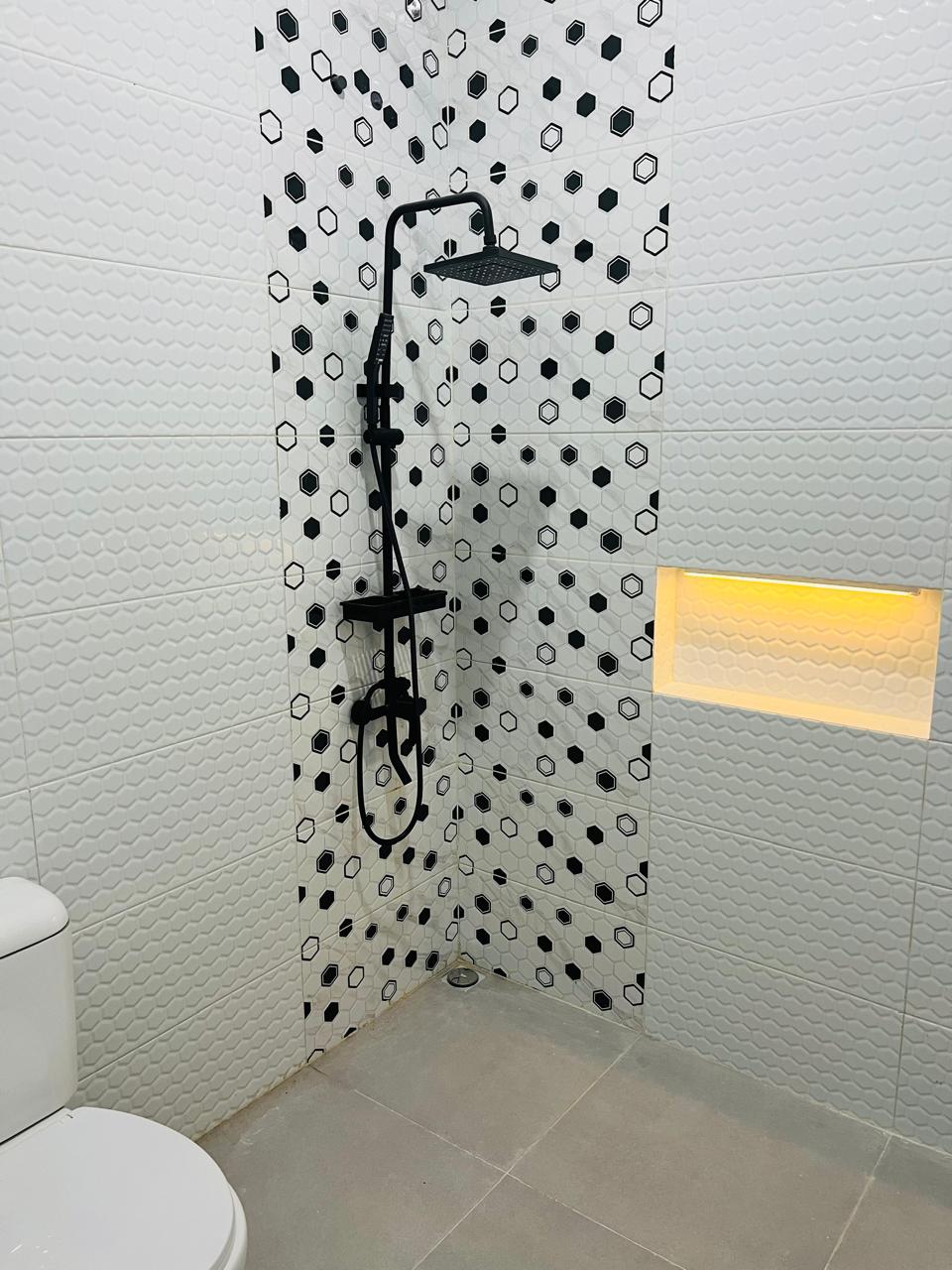 Dijual Rumah Baru Asri Sirkulasi Baik di Kota Harapan Indah