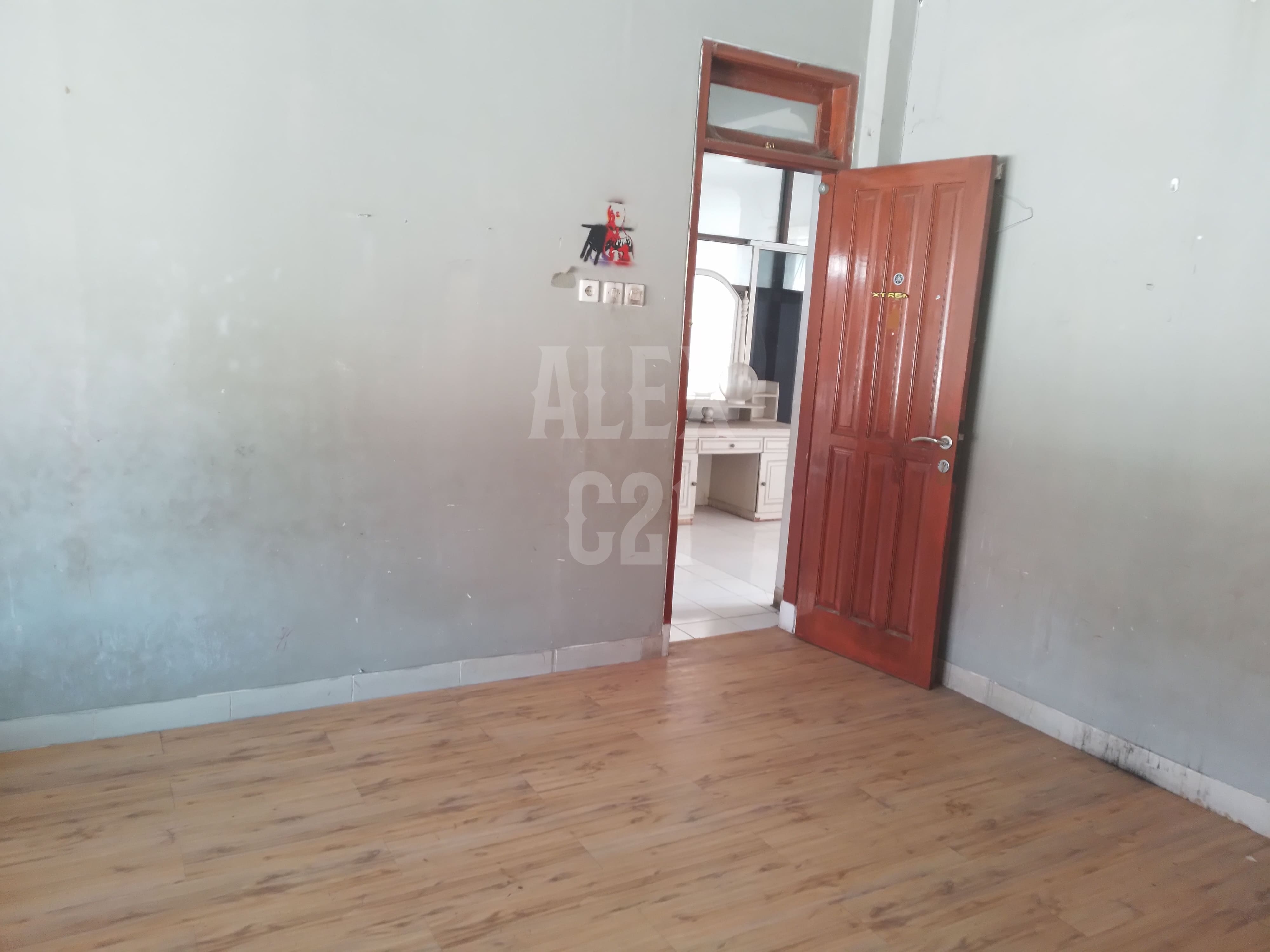 Dijual rumah dan kostan BU Duren Sawit, Jakarta Timur