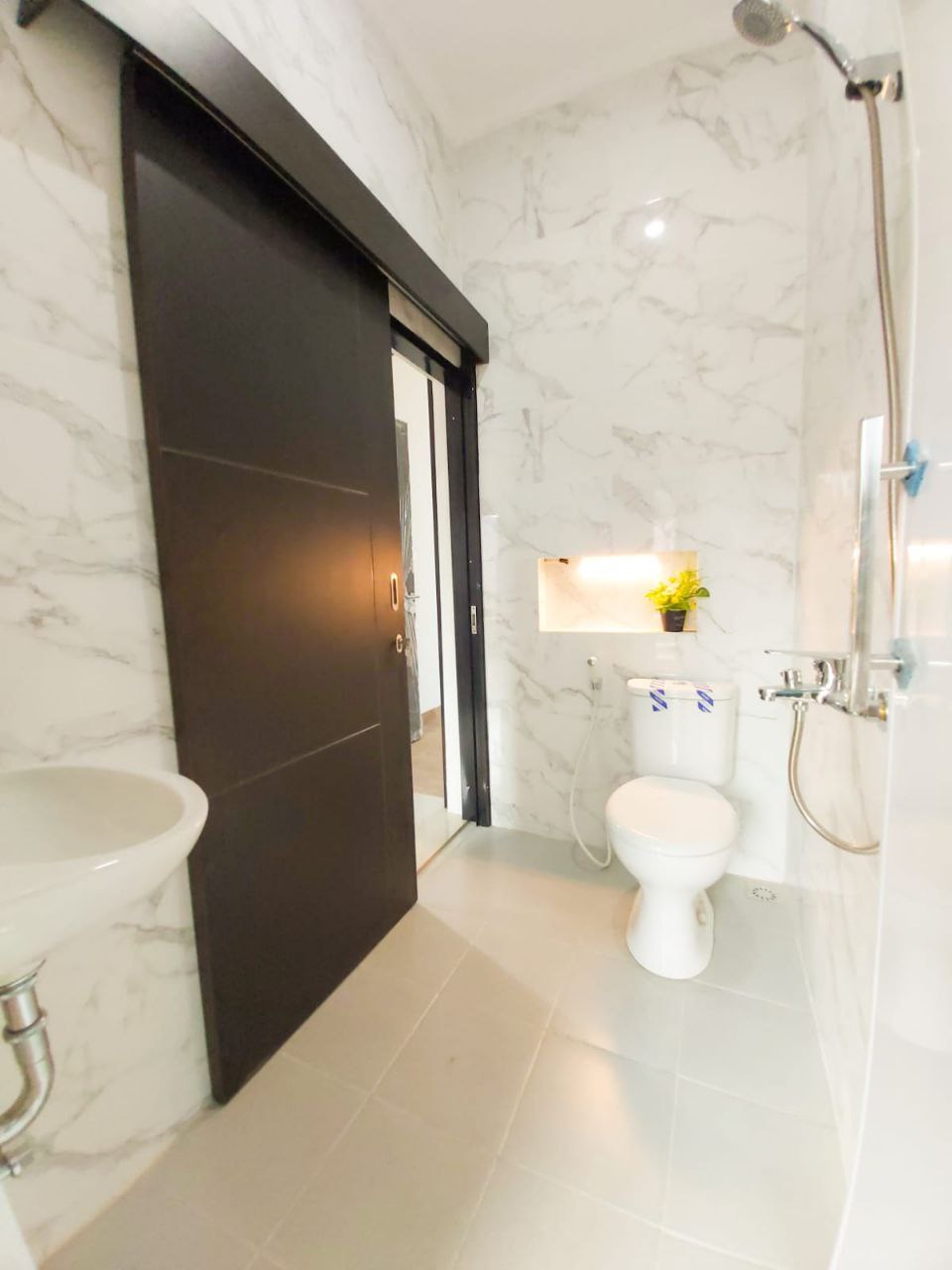 Rumah siaphuni di Wibawa Mukti Jatiasih Bekasi