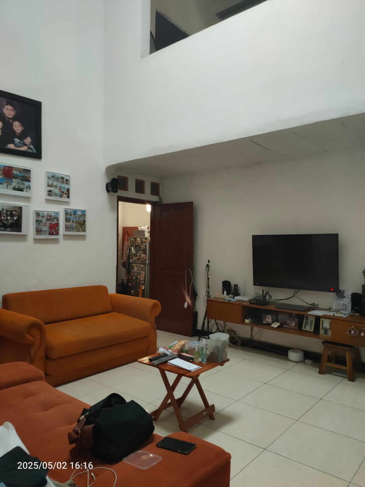 Dijual rumah kokoh super strategis di area Turangga Lengkong