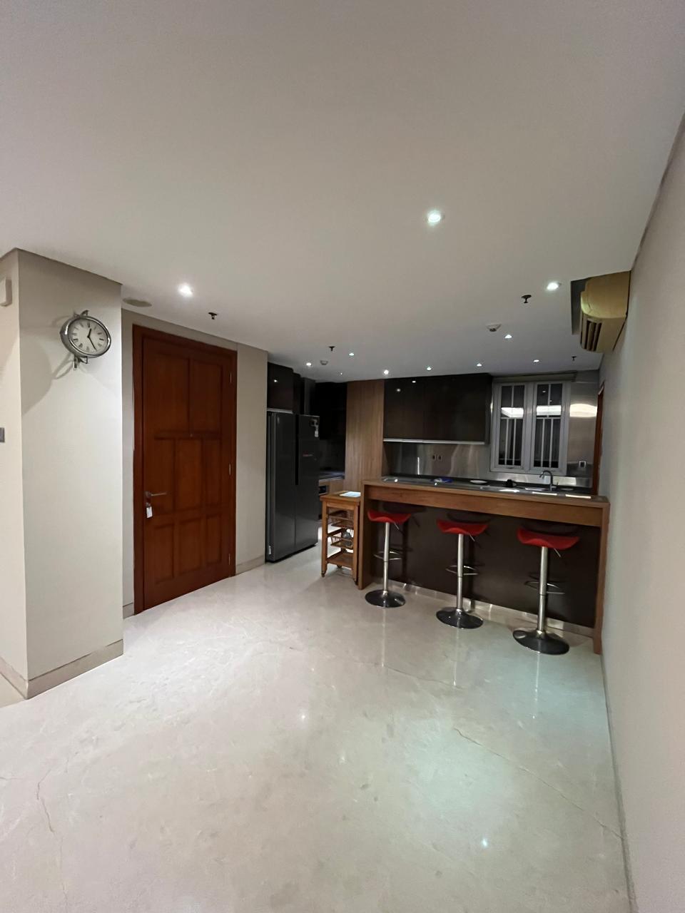 Jual dan Sewa apartemen 3 bedrooms di 1 Cik Ditiro Apartemen