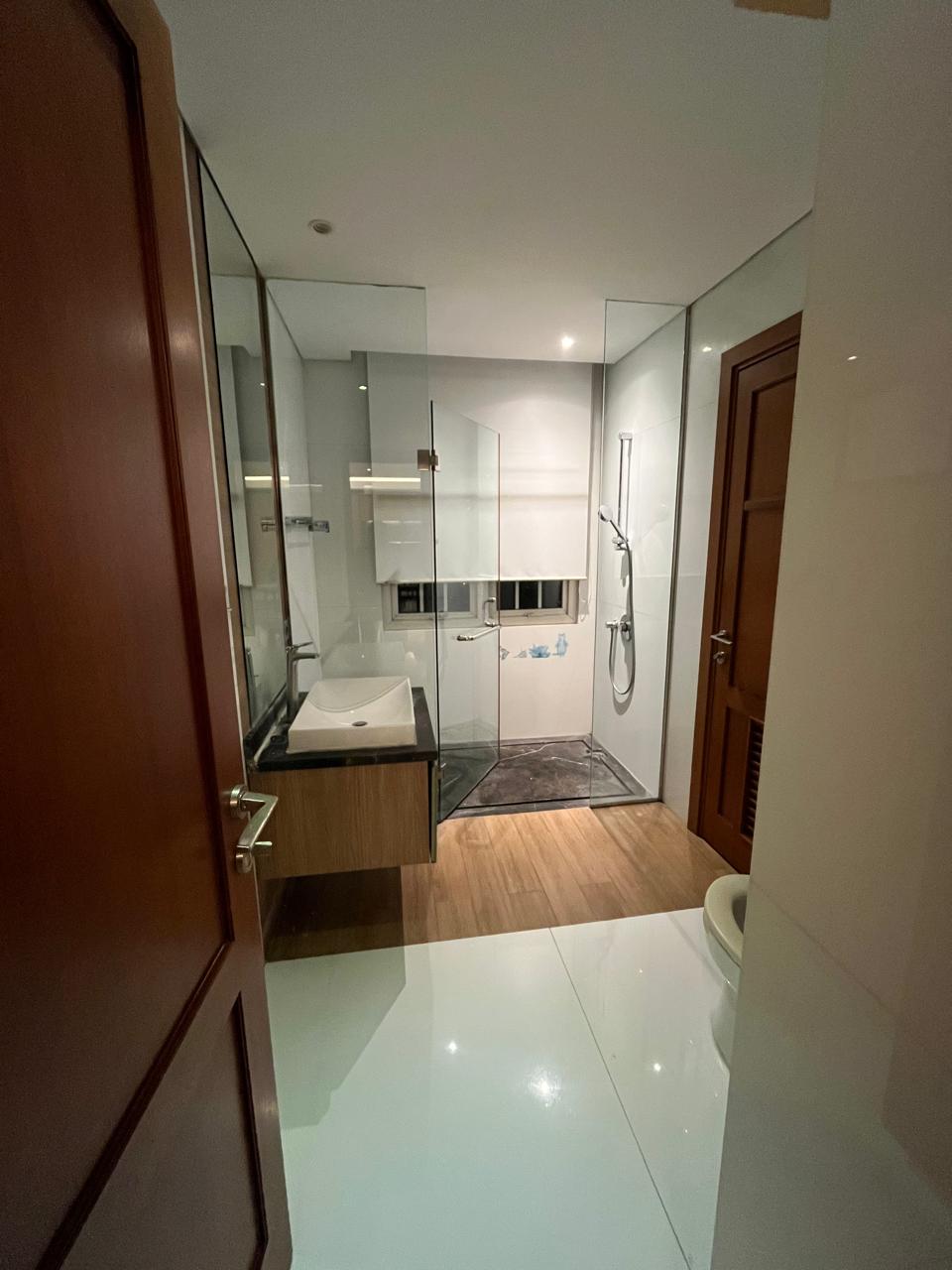 Sewa dan Jual Apartemen 3 bedrooms di 1 Cik Ditiro Apartemen