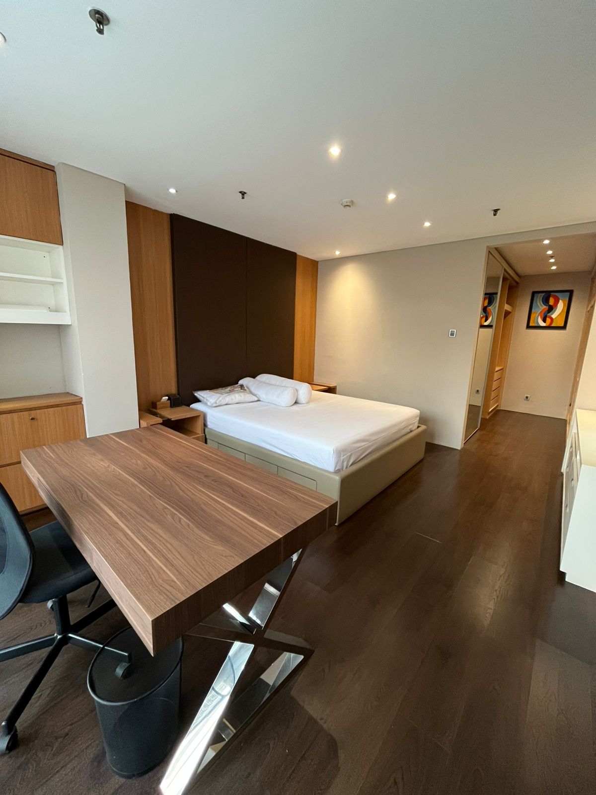 Sewa dan Jual Apartemen 3 bedrooms di 1 Cik Ditiro Apartemen