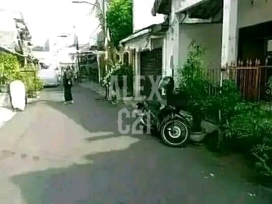 Dijual BU rumah + kost di Rawangun, Jakarta Timur