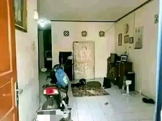 Dijual BU rumah + kost di Rawangun, Jakarta Timur