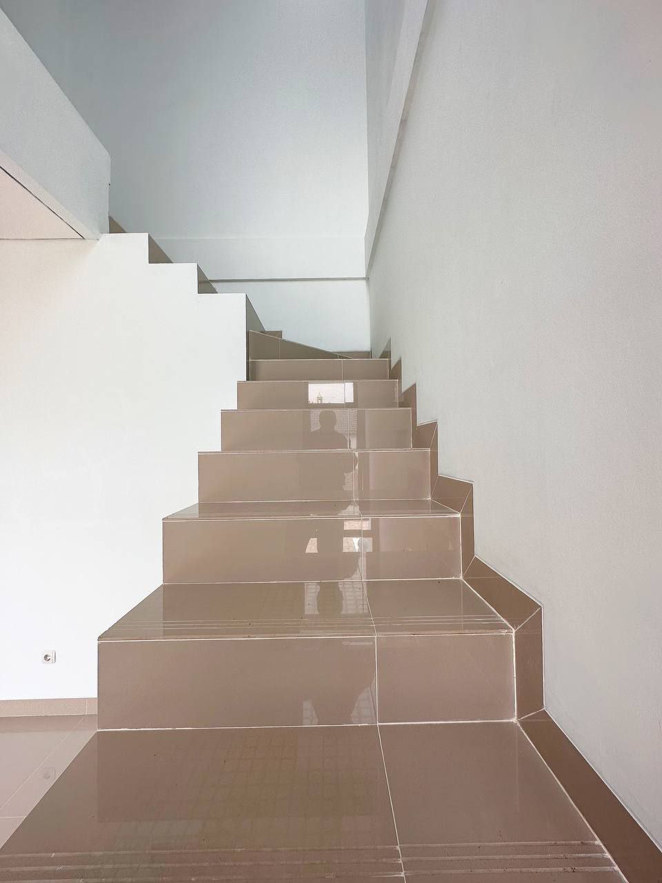 Rumah 2lantai readystok nyaman strategis Cipayung Jakarta Timur