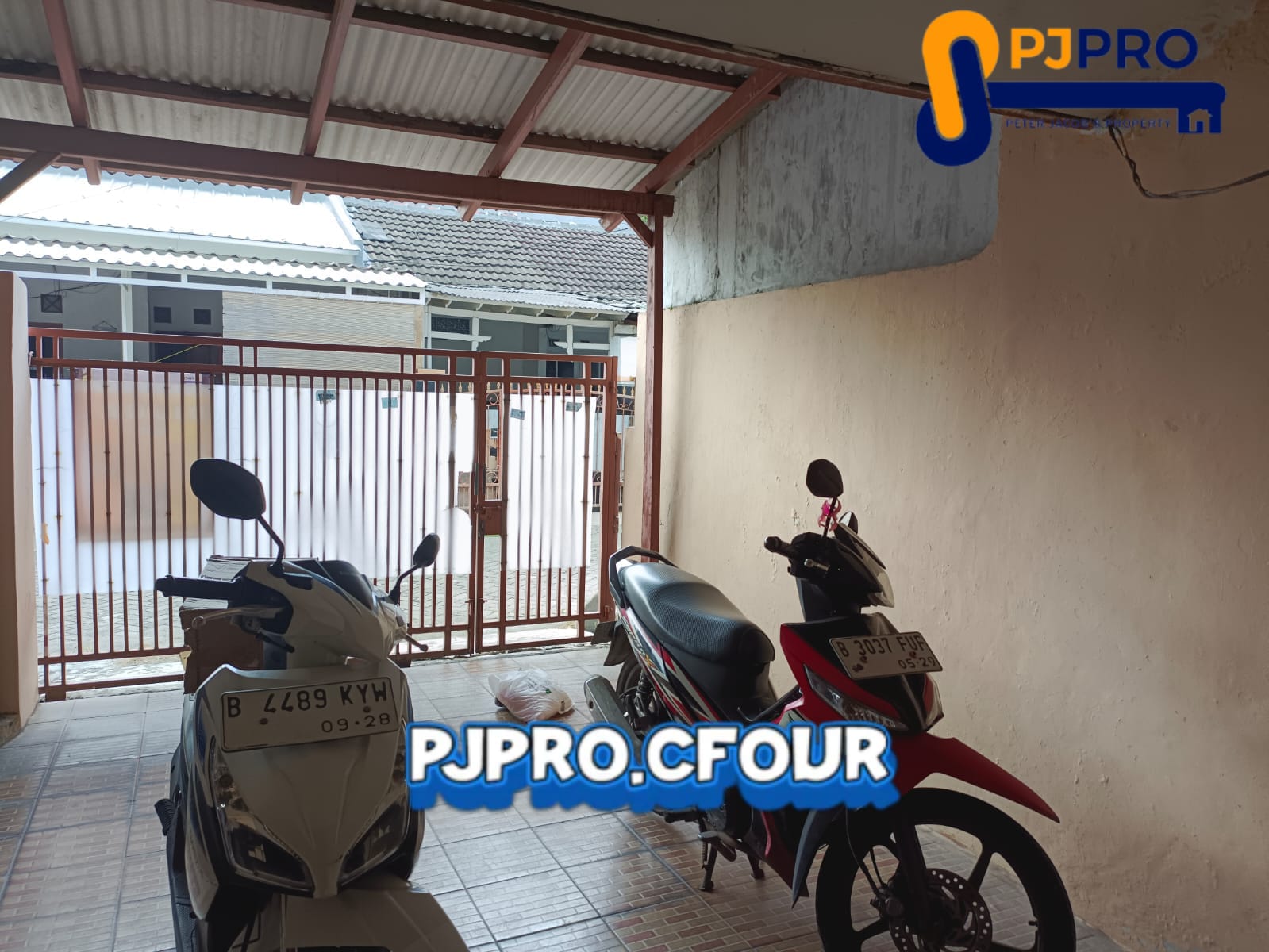 Dijual Rumah 1unit dengan Harga Murah 2 Lantai di Harapan Indah