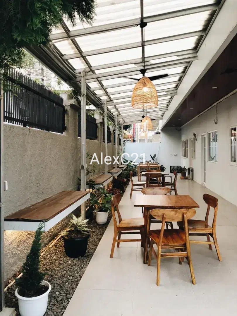 Dijual rumah kost + ruang usaha cafe di Perdatam, Pancoran