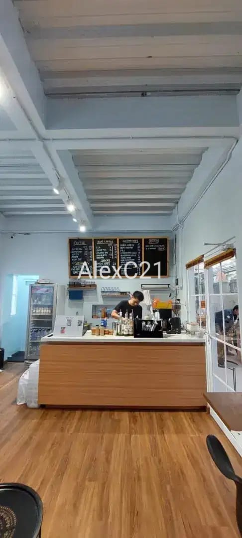 Dijual rumah kost + ruang usaha cafe di Perdatam, Pancoran