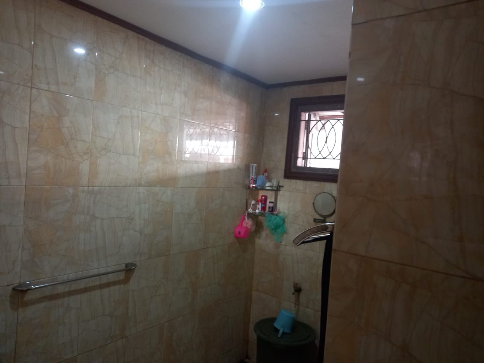 Dijual Rumah di Jalan Cempaka Putih Raya, Jakarta Pusat