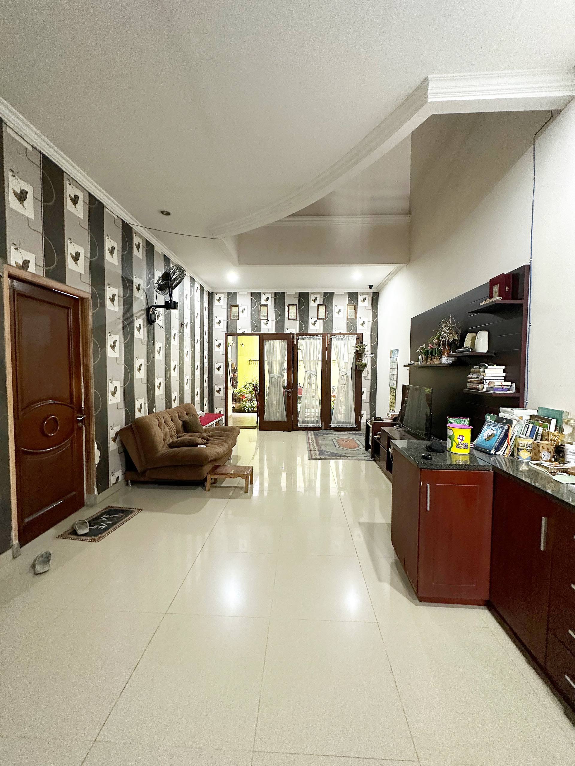 Rumah second kawasan Cakung Jakarta Timur dekat stasiun Buaran