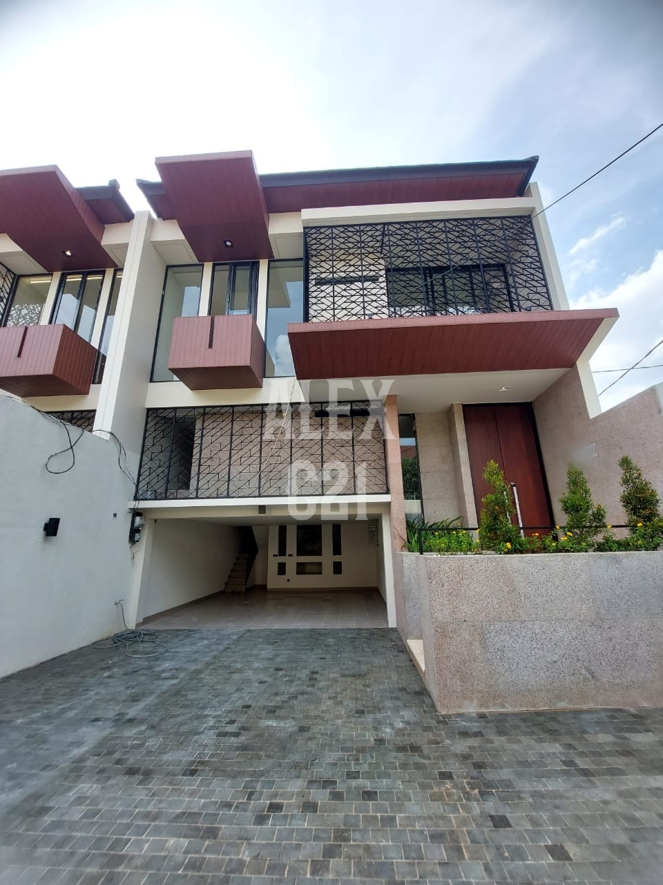 Jual Brand New Kemang, Mampang Prapatan, Jakarta Selatan