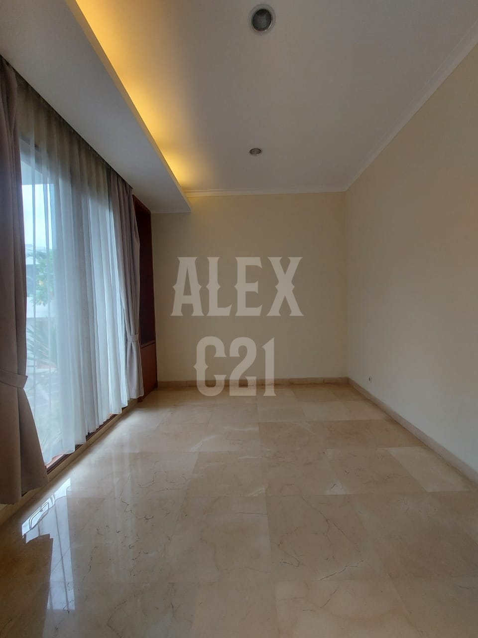 Jual rumah mewah desain tropis area Kemang, Jakarta Selatan