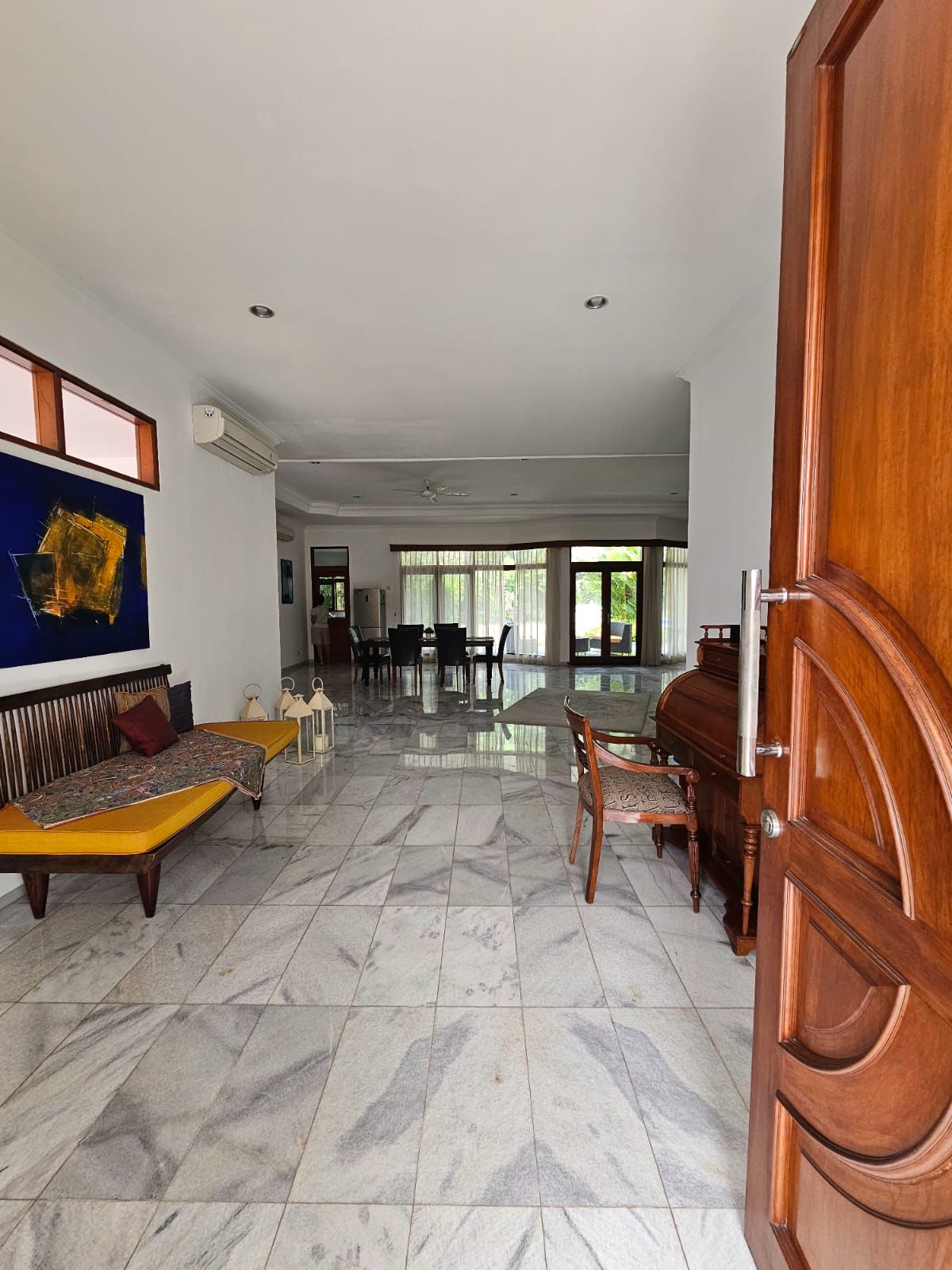 Sewa rumah mewah dalam Komplek di Pejaten Barat, Pasar Minggu