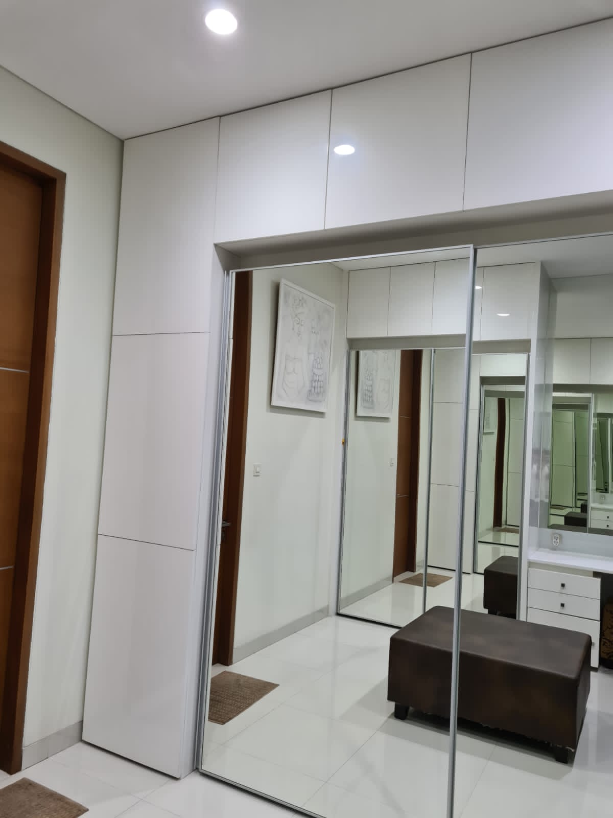 Jual Rumah cantik minimalis semi furnish di Cempaka Putih Timur