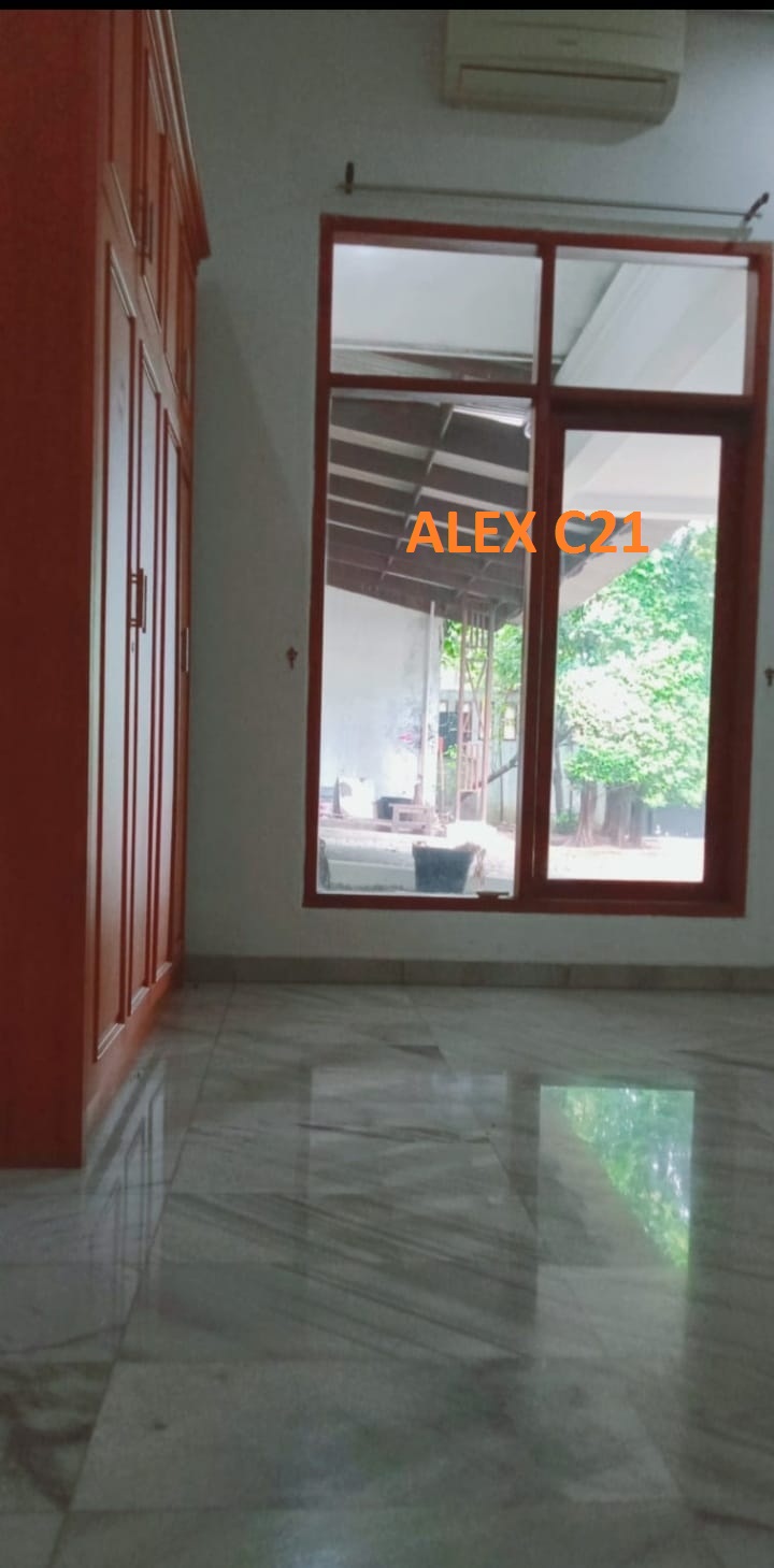 Jual rumah megah classic di Cilandak, Jakarta Selatan