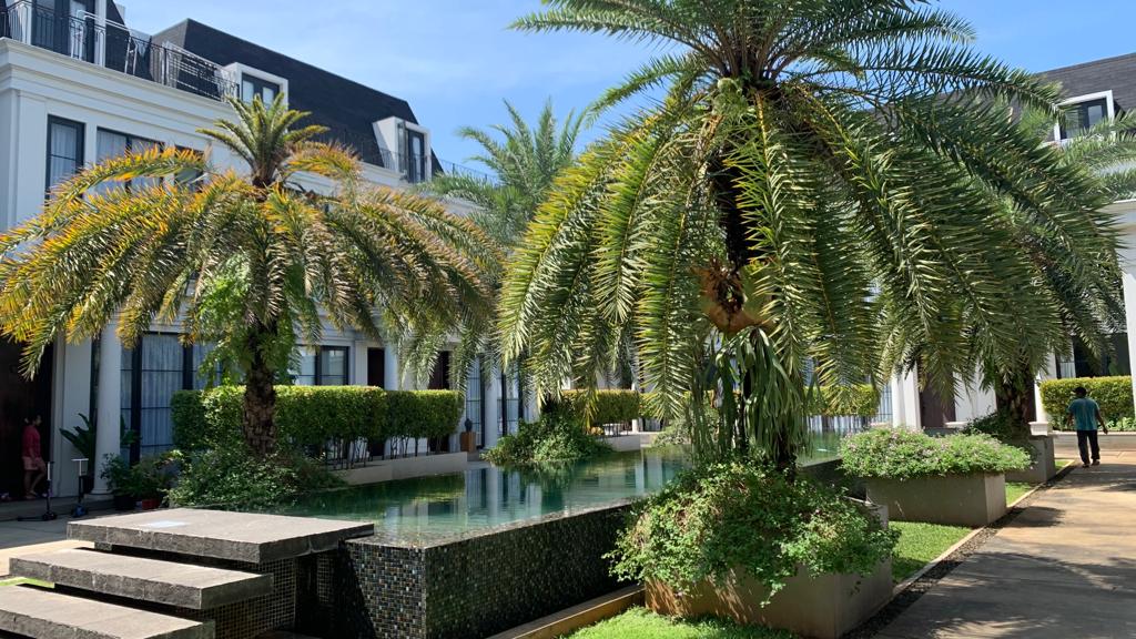 JUAL RUMAH MEWAH DESIGN AMERICAN CLASSIC DI KEMANG, JAKARTA