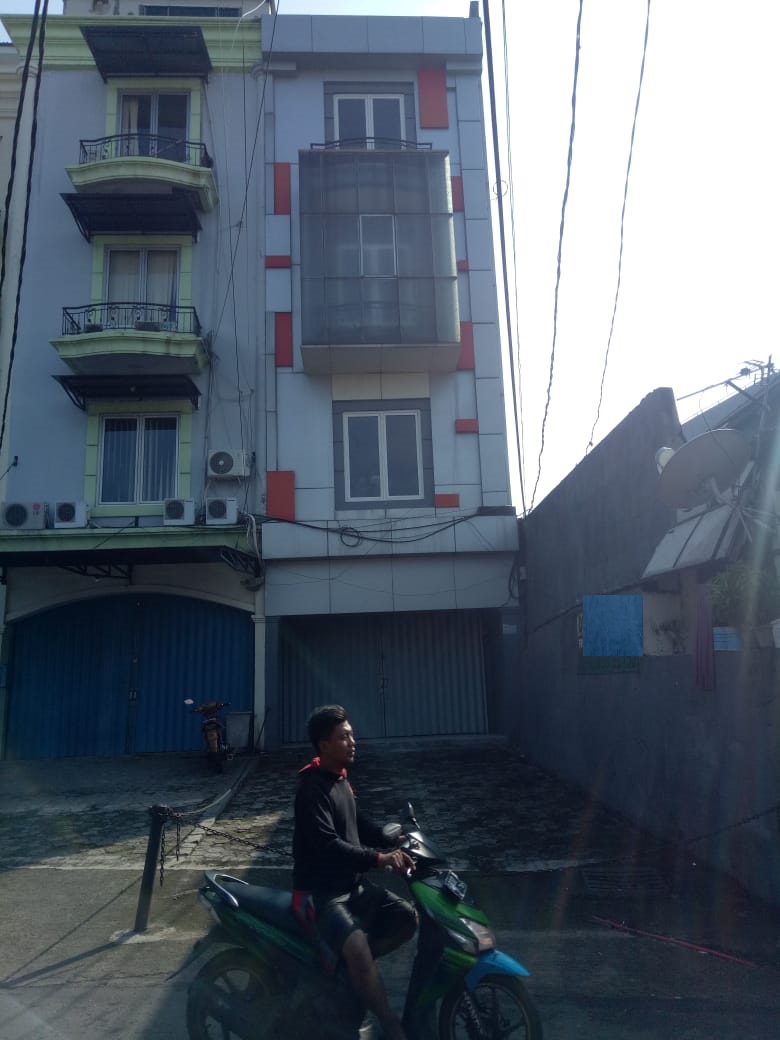 Jual/sewa ruko 4 lantai di Pejaten Timur, Pasar Minggu, Jakarta