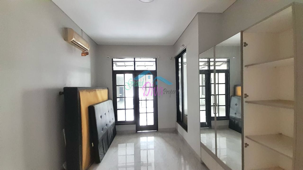 RUMAH SEWA BAGUS DI CLUSTER MONACO KOTA WISATA