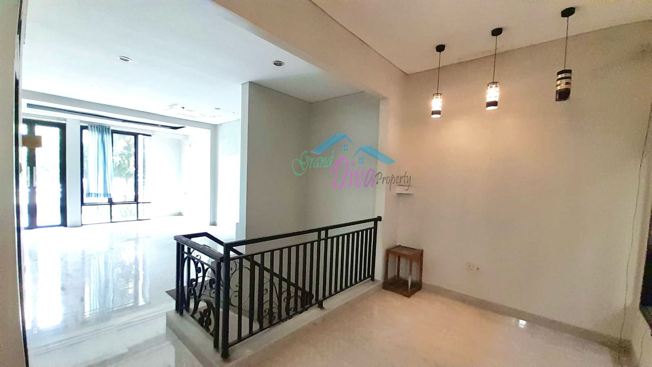 RUMAH SEWA BAGUS DI CLUSTER MONACO KOTA WISATA