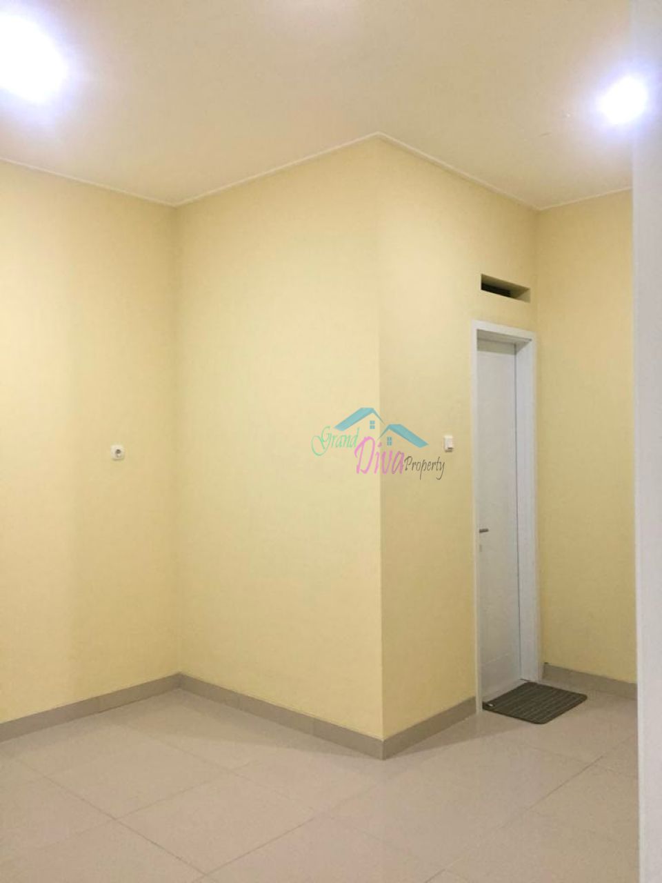 RUMAH BAGUS 2 LANTAI DI CLUSTER VASANA HARAPAN INDAH