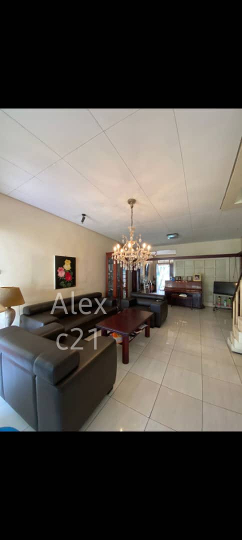 Jual rumah di Cirendeu, Lebak Bulus, Jakarta Selatan