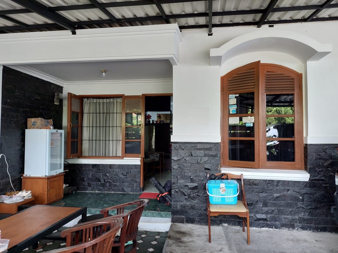 Rumah nyaman terawat strategis di Cluster Antapani Kota Bandung