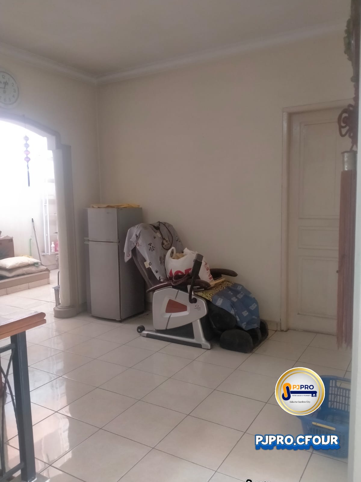 Dijual Rumah Bagus Asri di Harapan Indah Cluster Taman Puspa