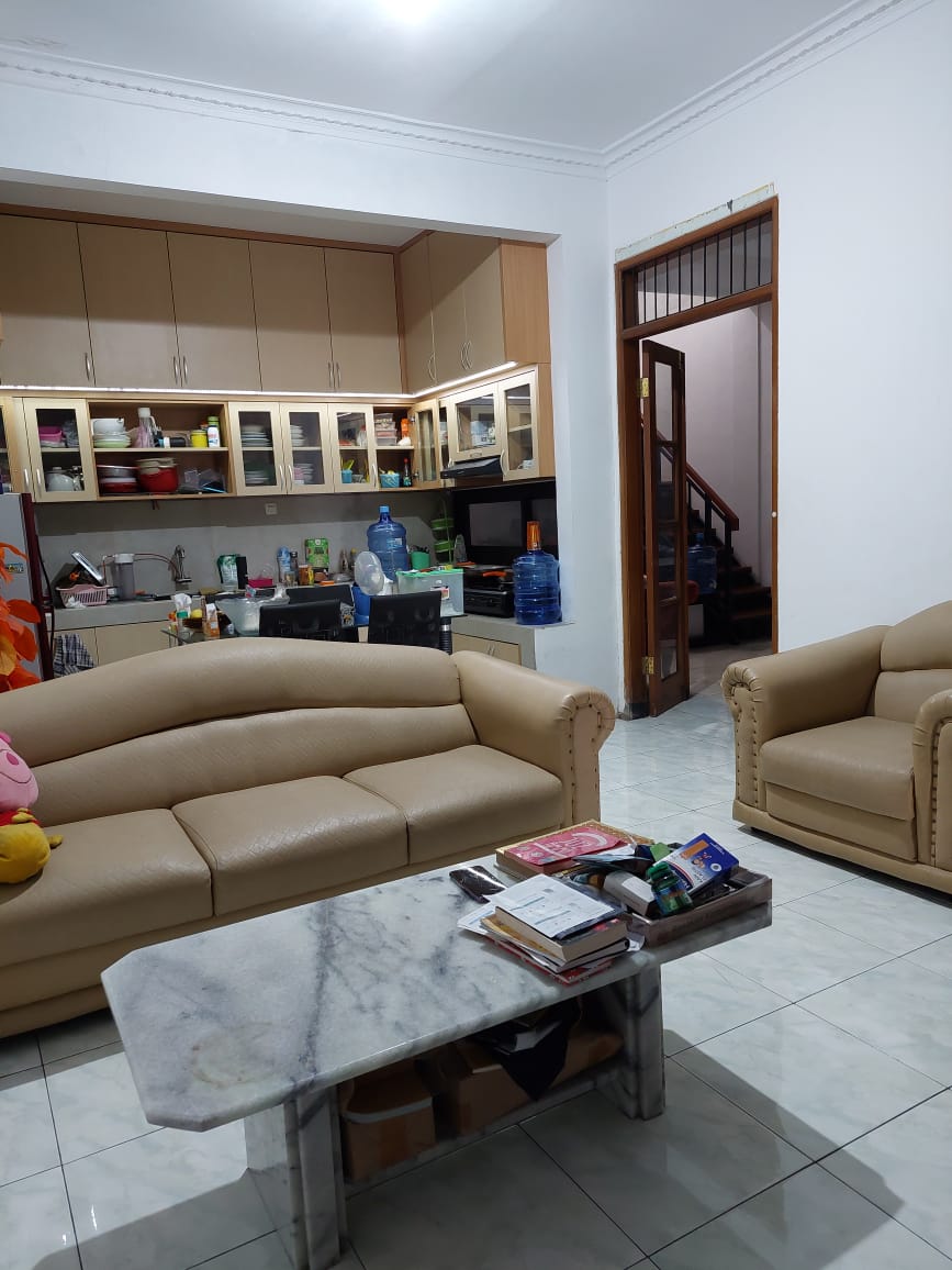 Rumah nyaman terawat strategis di Cluster Antapani Kota Bandung