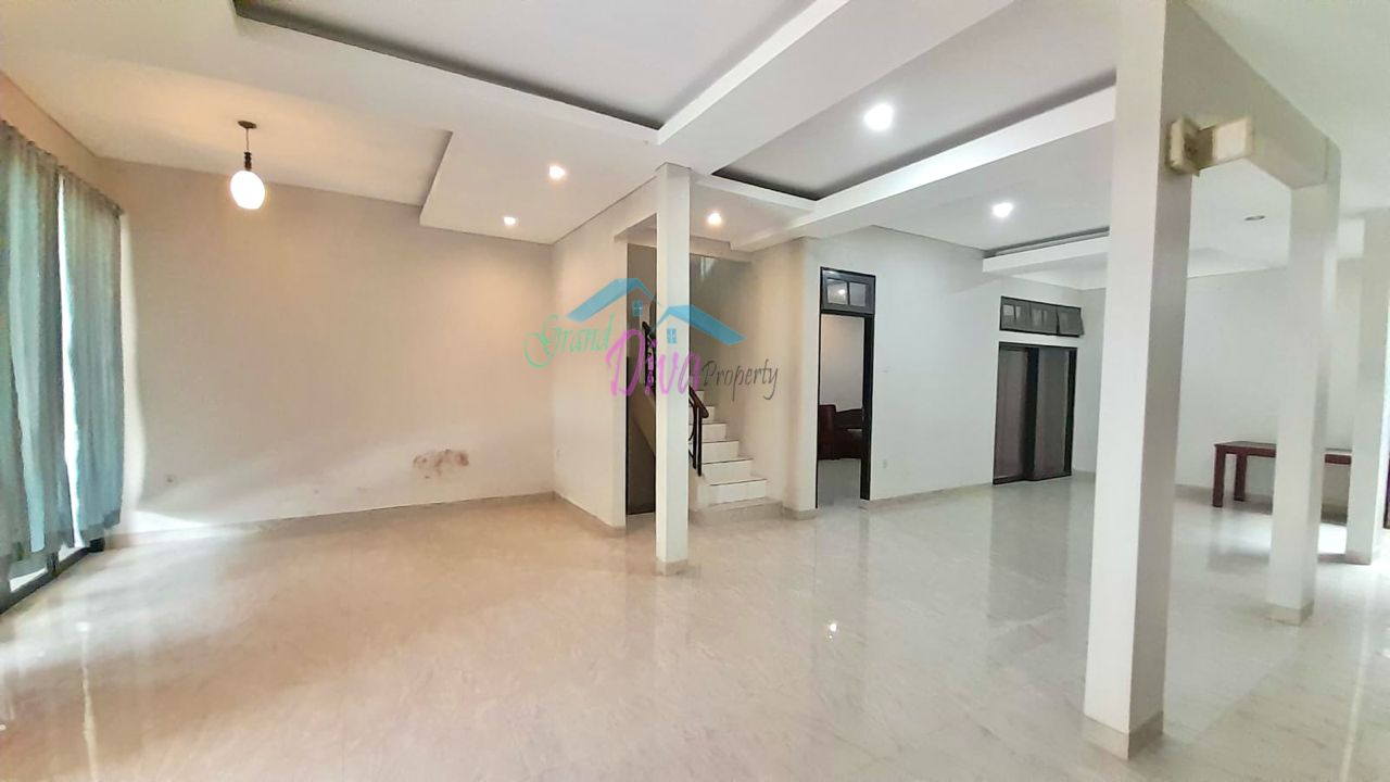 RUMAH SEWA BAGUS DI CLUSTER MONACO KOTA WISATA